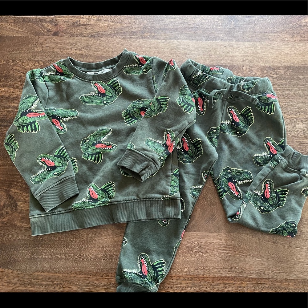 H&M Toddler Sweater & Joggers Set